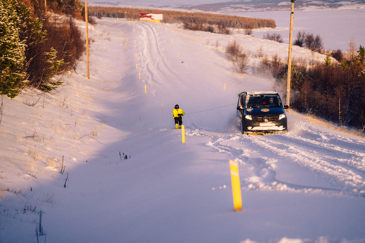 Van Skiing in Island