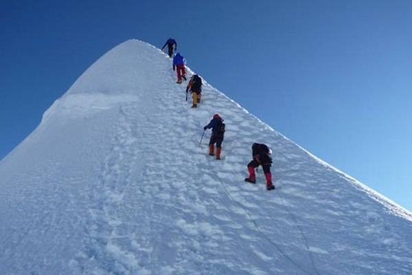 Island Peak trekking in Nepal